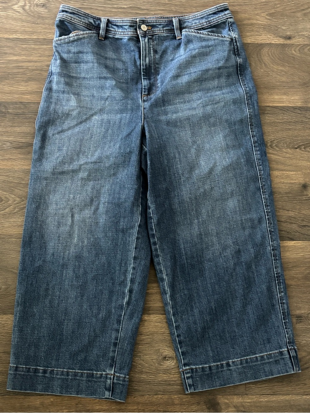 Talbots Wide Leg Crop Jean 12